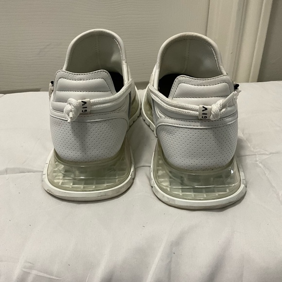 Givenchy-Spectre Runner Sneakers - Picture 11 of 15
